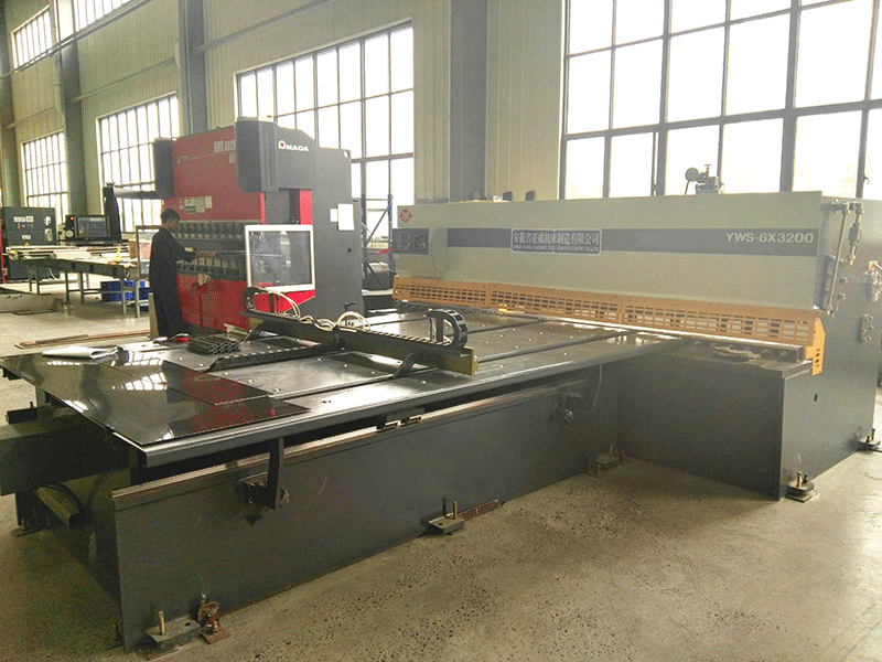 sheet cutting machine